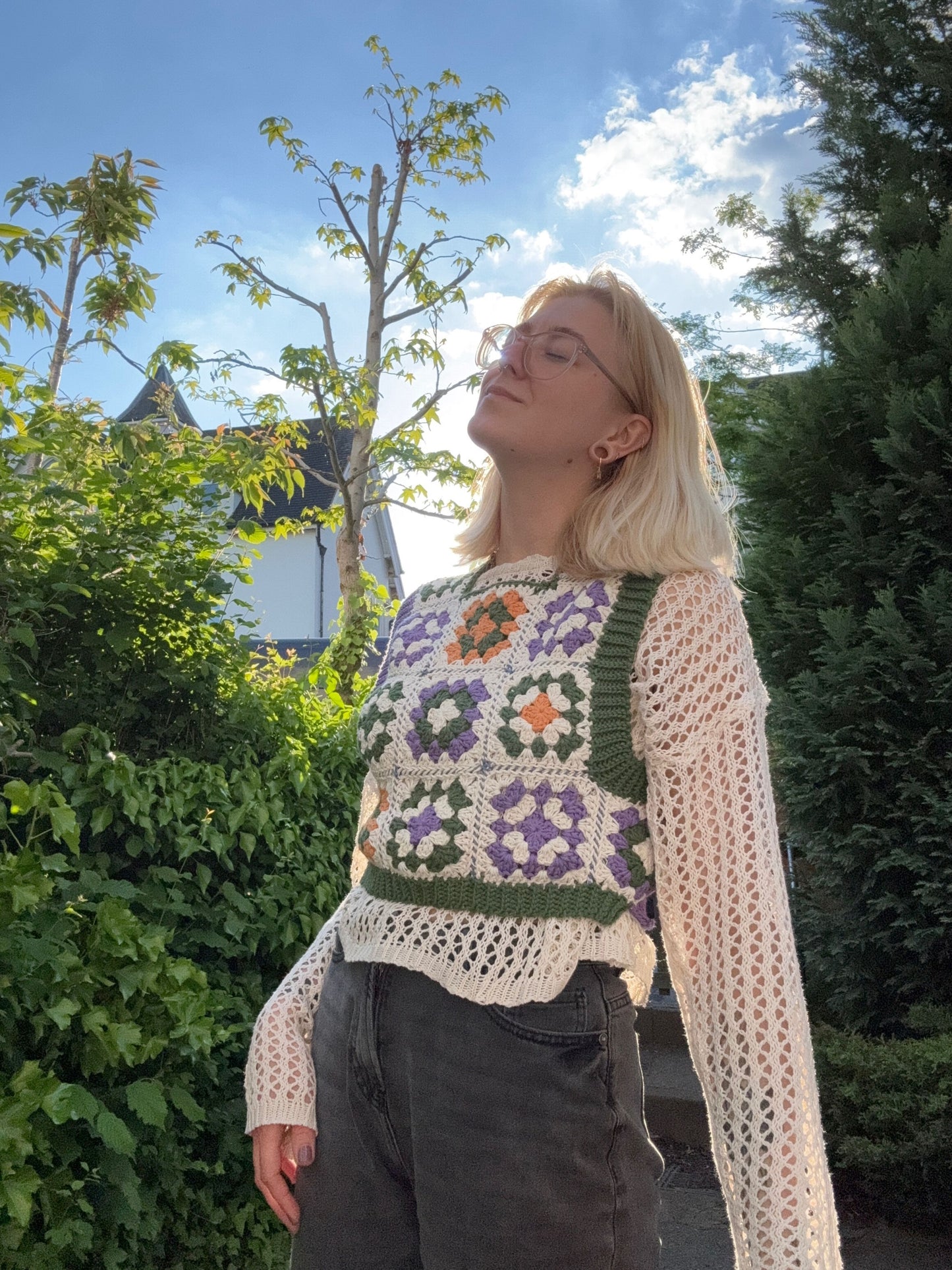 Granny square patchwork crochet top pattern, colorful boho summer shirt, beginner-friendly, easy to crochet in different colors.