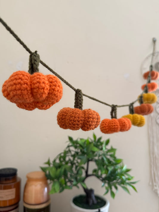 Pumpkin Garland Crochet Pattern - ByBloomAndMoon