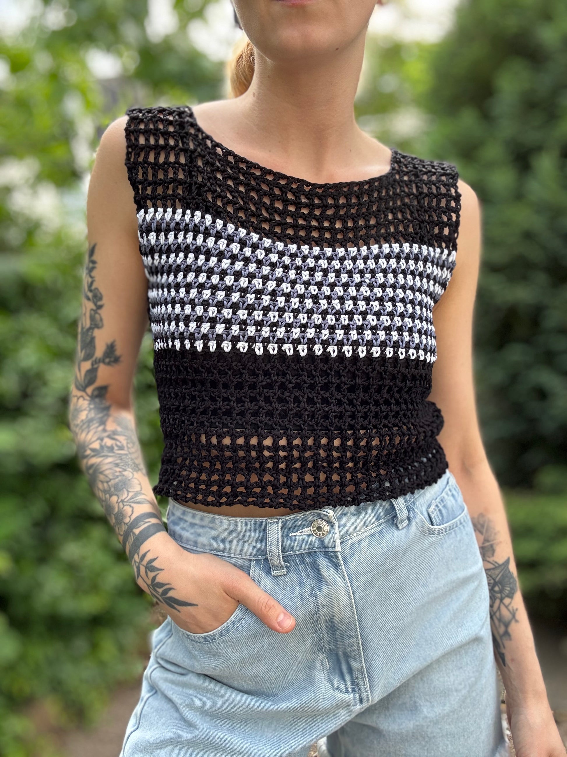 Crochet mesh top pattern for summer, boho beachwear design in black, beginners friendly crochet pattern.