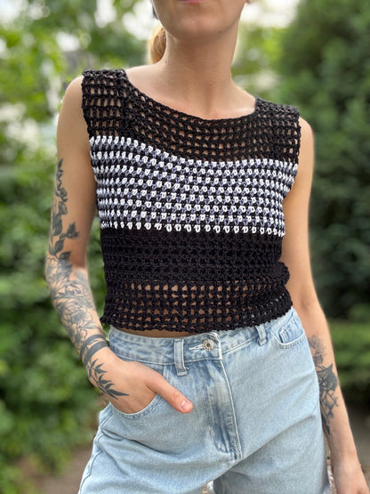 Crochet mesh top pattern for summer, boho beachwear design in black, beginners friendly crochet pattern.