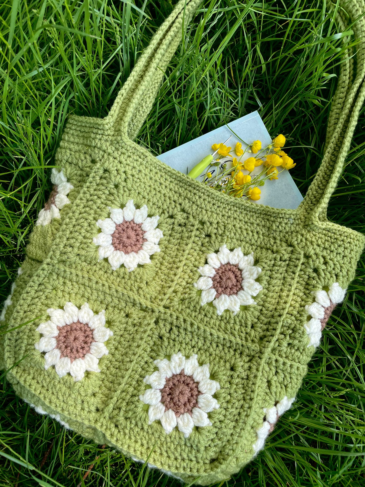 Daisy Tote Bag Crochet Pattern