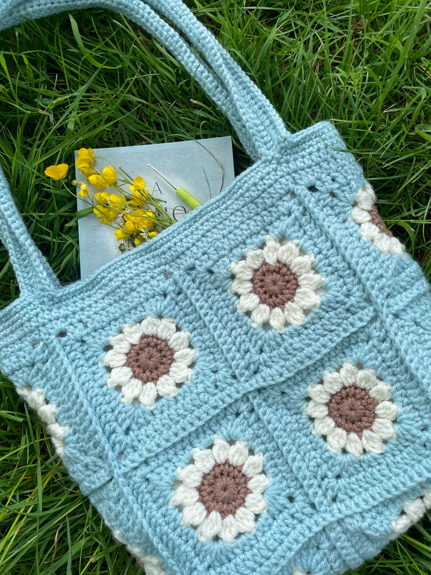 Daisy Tote Bag Crochet Pattern