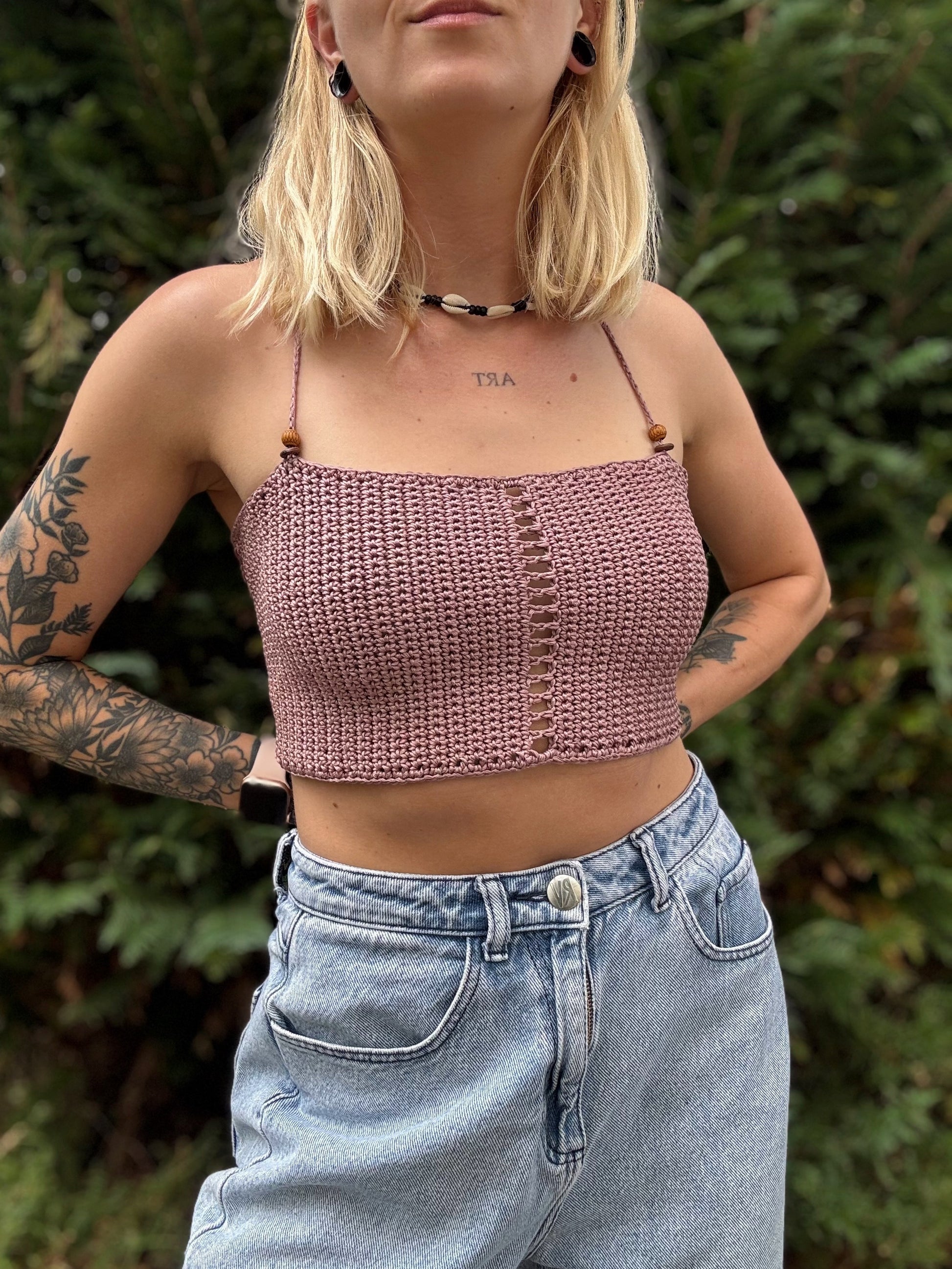 Women's open back beach top – lightweight summer blouse for beachwear, breathable backless cover-up for vacation or resort style, in dusty pink color.
