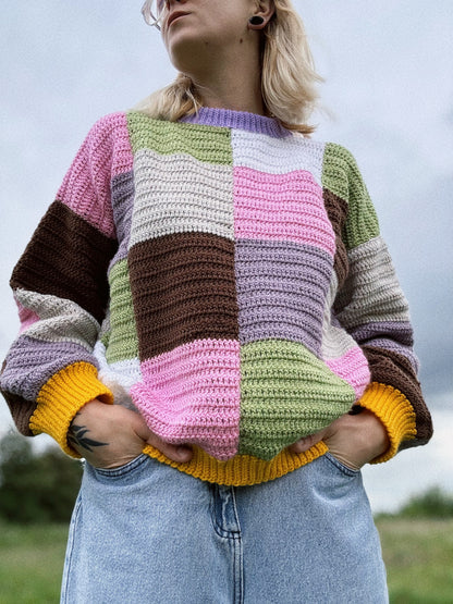 Patchwork jumper crochet pattern, colorful handmade sweater, beginner-friendly PDF, easy to crochet and in lots of different colors.