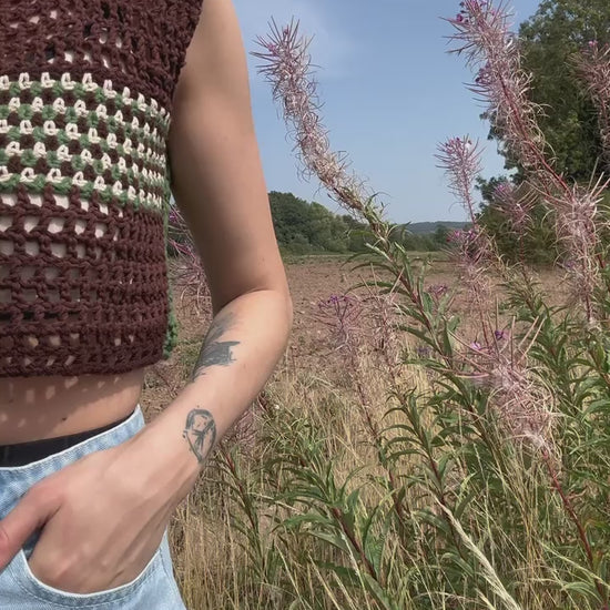Boho summer mesh crochet top in multiple colors, beginner-friendly, fully customizable pattern