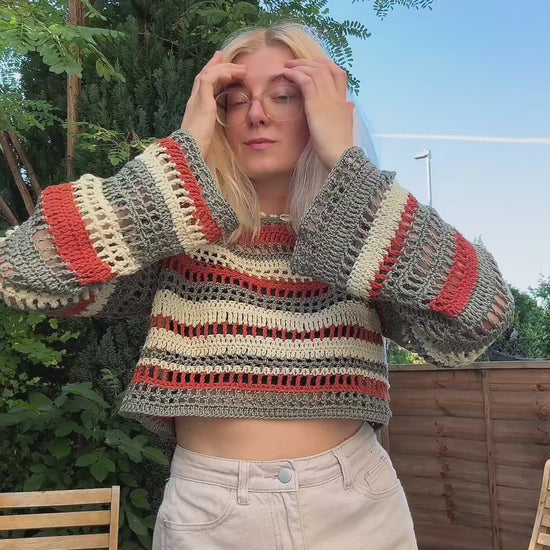 Beginner crochet top pattern, sleeveless, open stitch, lightweight for summer, mesh top, In 3 different colors, fully customizable, instant PDF download.
